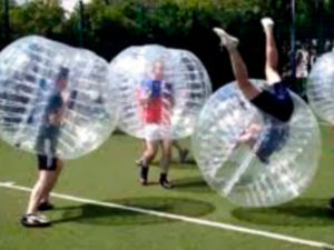 futbol-bombolla-burbuja-fiesta-espectacles-espectaculos-contratar-barcelona-animacion-animacio-cultura-nens-festes-fiestas-12